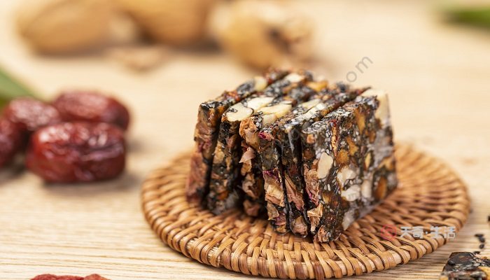 阿胶块的正确食用方法 阿胶块怎么吃正确(图2) 阿胶块的正确食用方法